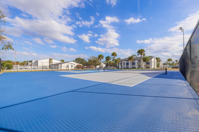 Foto del edificio - Emerald Place Apartments