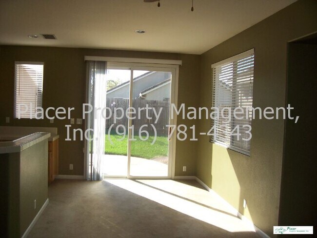 Building Photo - 5804 Ridgepoint Dr
