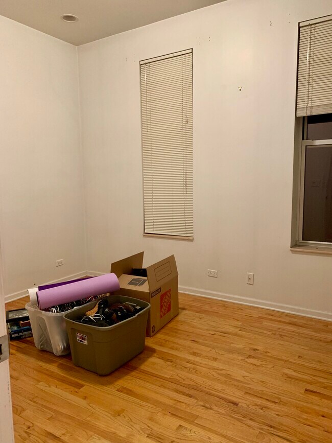 Foto del edificio - 1102 N Ashland Ave