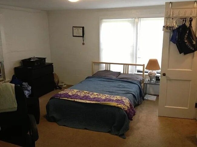 Photo - 2 bedroom 2 bath house near UF