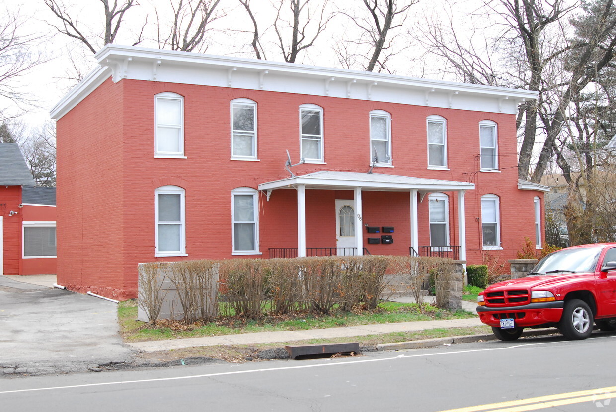 Building Photo - 96 S Main St