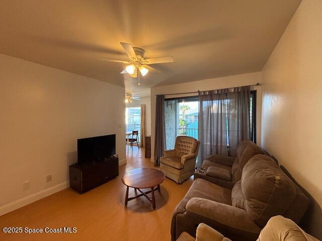 Foto del edificio - 1225 N Wickham Rd