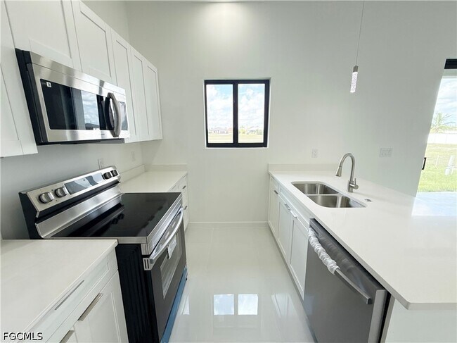 Foto del edificio - 4332 NW 32nd St