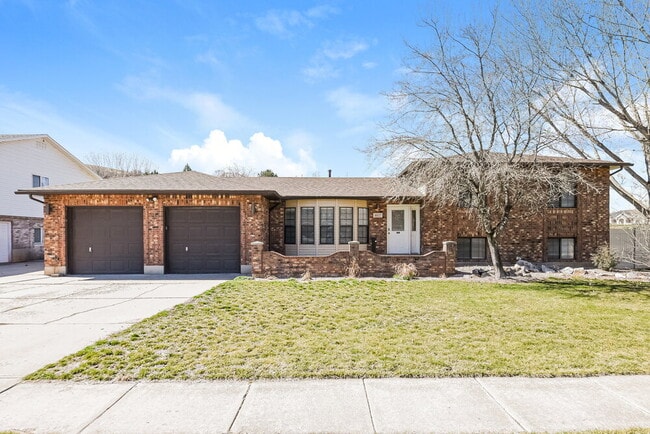 Building Photo - 8017 S 2100 E