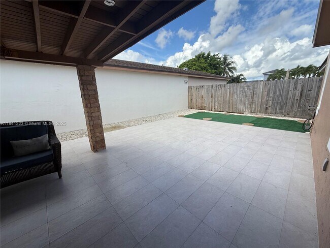 Foto del edificio - 13770 SW 17th Terrace