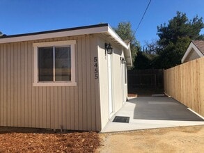 Building Photo - 5457-5457 San Anselmo Rd