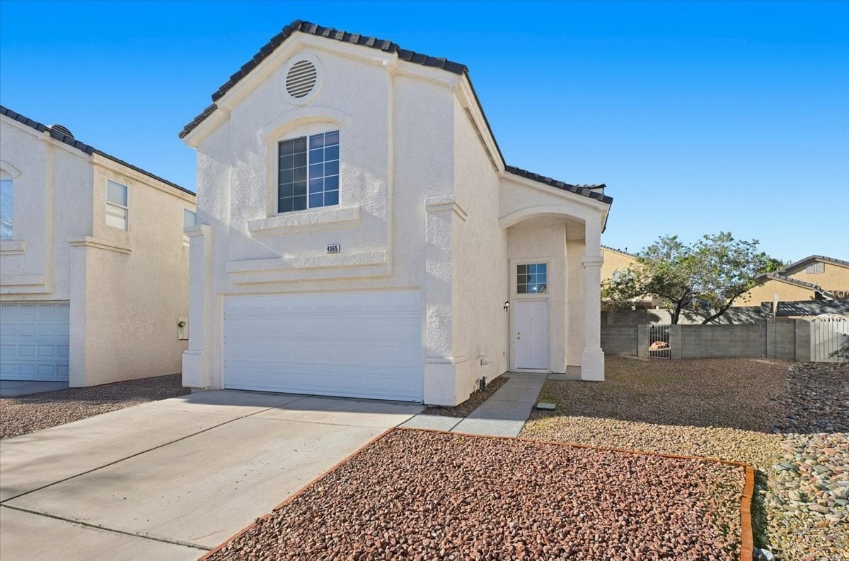 Foto principal - 4365 Desert Dancer Way