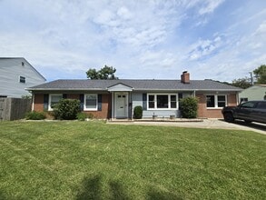 Building Photo - 4616 Crown Point Ln