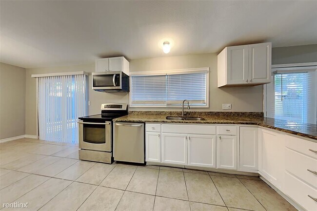 Foto del edificio - 3 br, 2.5 bath House - 4474 W Cypress Vill...