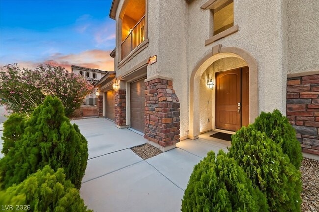 Building Photo - 7148 White Bloom Ave