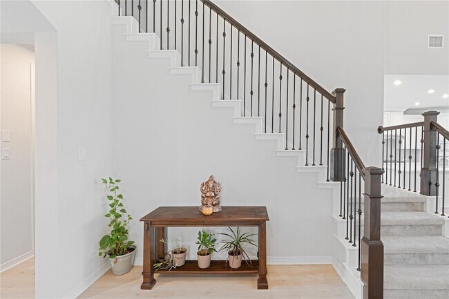 Foto del edificio - 213 Mira Mesa Dr