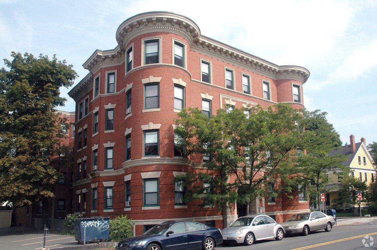 Primary Photo - 33 Magazine St