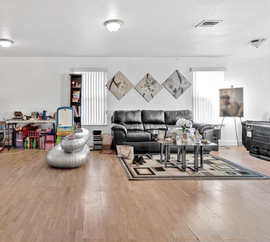 Foto del edificio - 17365 SW 107th Ave