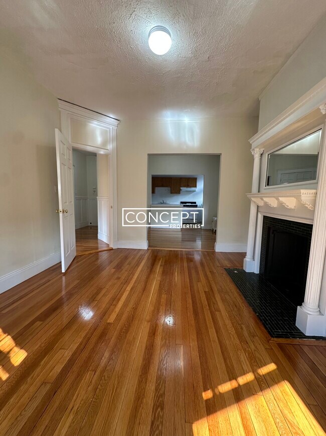 Building Photo - 1788 Beacon St