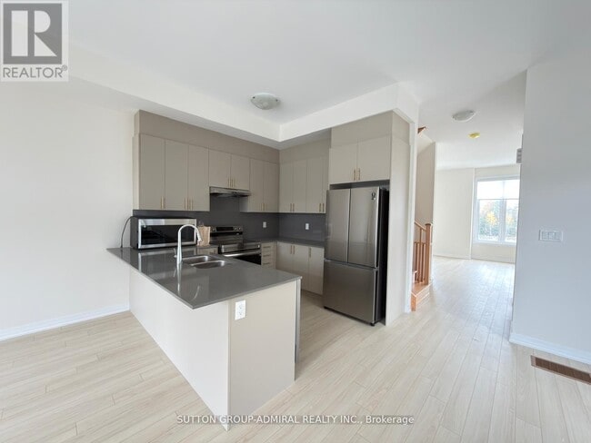 Building Photo - 72 Lunay Dr.