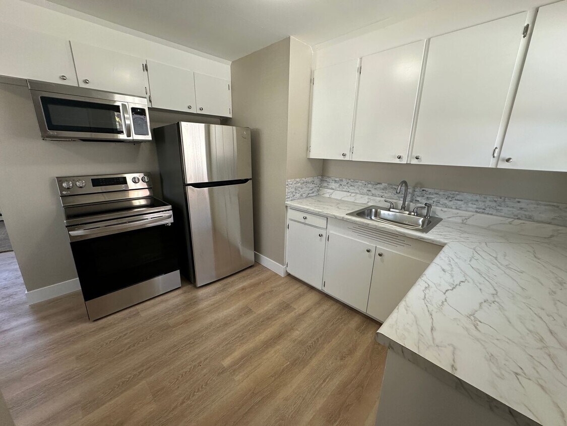 317 SW 18th St Unit 317 SW 18th St, Pendleton, OR 97801 Room for Rent