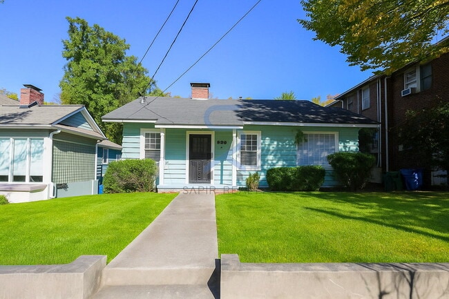 Foto del edificio - 920 Greenwood Ave NE