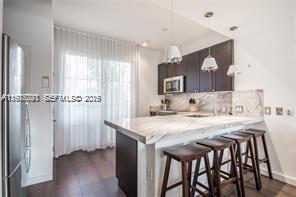 Building Photo - 1600 Michigan Ave