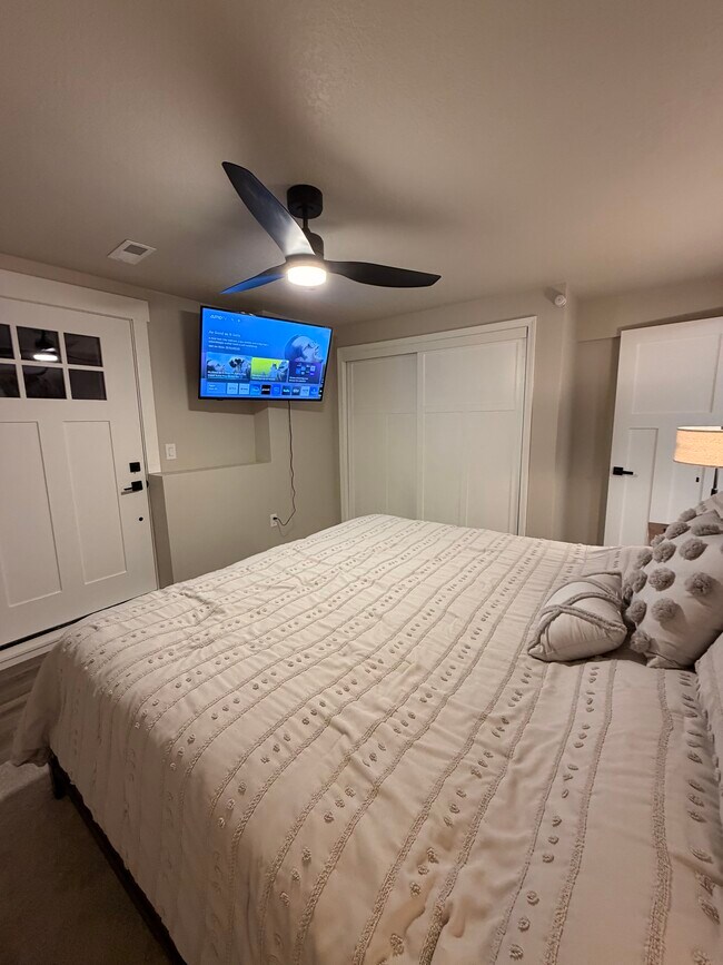 Building Photo - 4434 Honey Bee Rdg