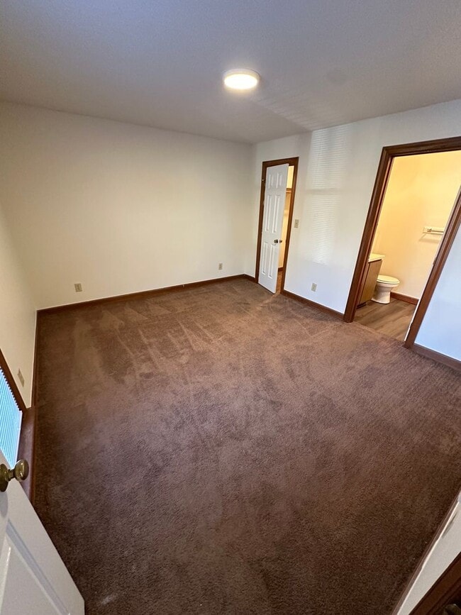 Building Photo - 1 Bedroom 1 Bathroom Condo!