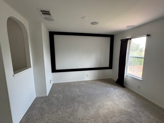 Foto del edificio - 3618 Wolf Dr