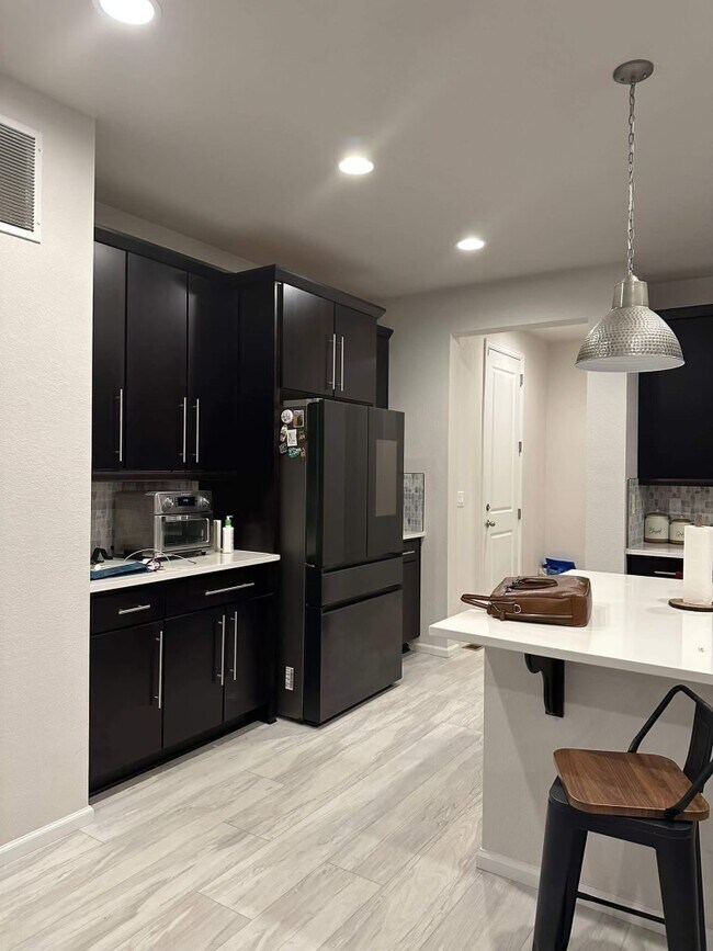 Foto del edificio - 3893 N Flat Rock St