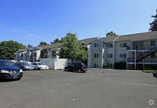 Building Photo - Glacier View
