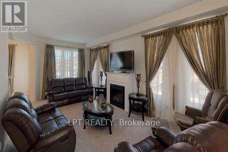 Building Photo - 1500 Scenic Ln Dr