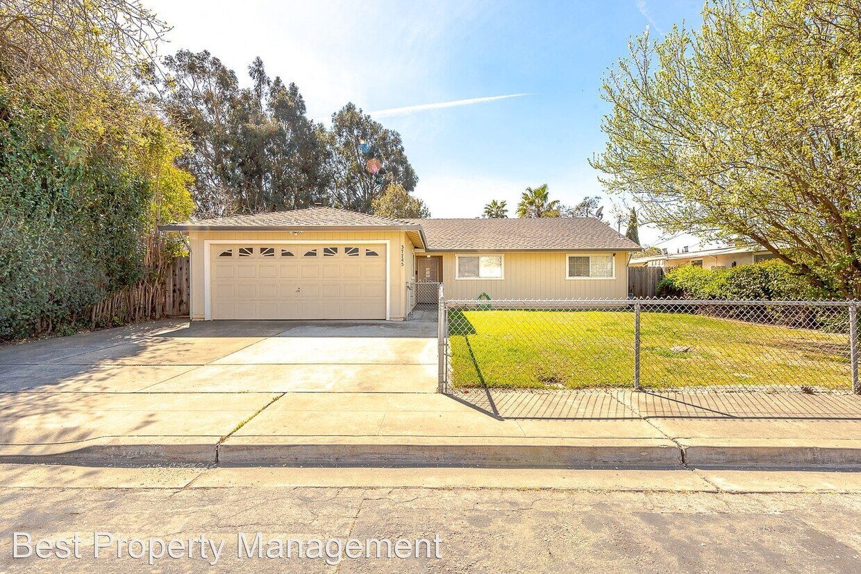 Primary Photo - 3 br, 2 bath House - 37745 Teakwood Drive