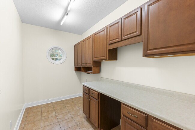 Foto del edificio - 406 Aspen Ct