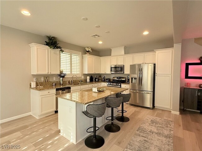 Foto del edificio - 5121 Fiery Sky Ridge St
