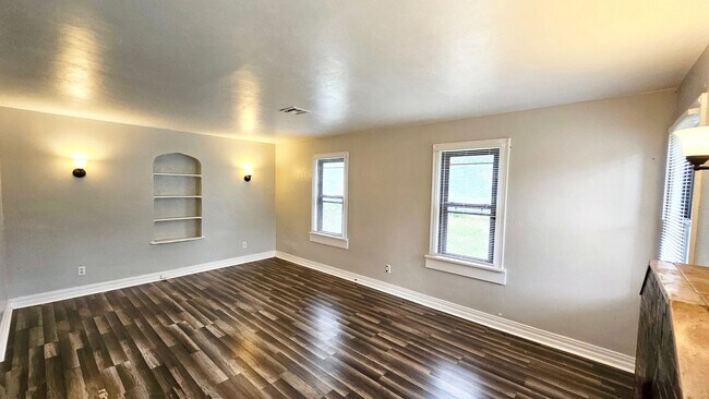 Foto del edificio - Newer Cute Remodel in OKC