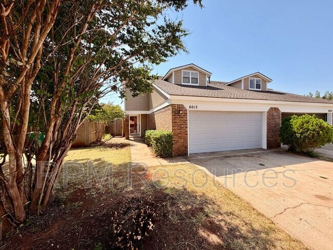 Foto del edificio - 6012 Gaelic Glen Dr