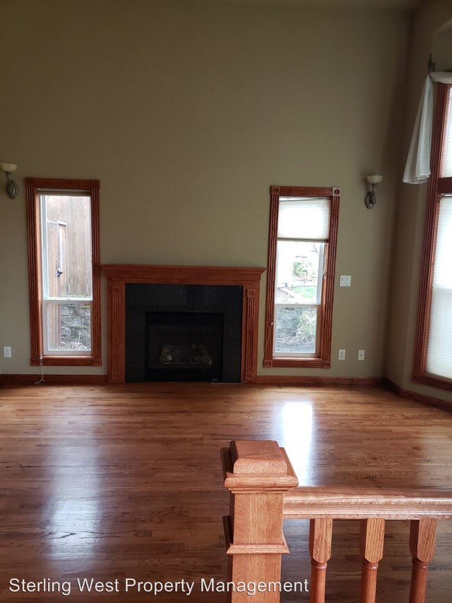 Building Photo - 4 br, 2.5 bath House - 4533 Wolf Run Dr.