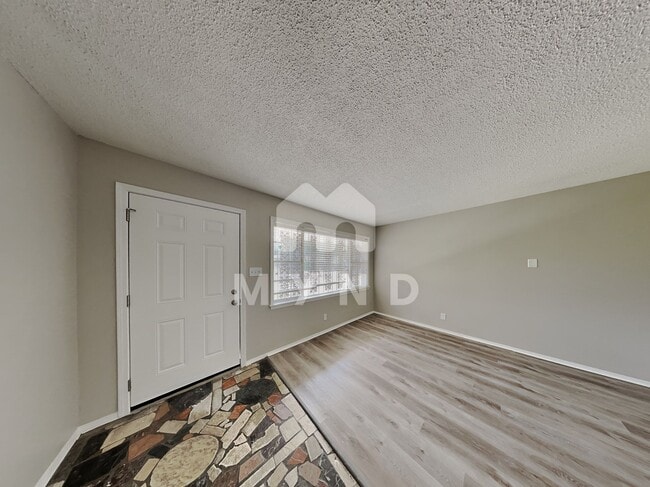 Building Photo - 4383 Melwood St