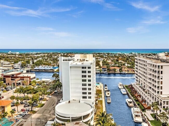 Foto del edificio - 3100 NE 49th St