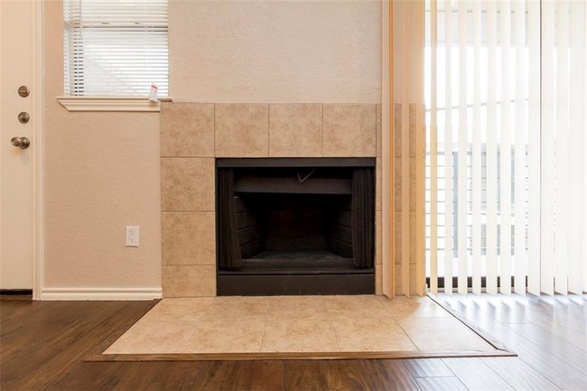 Foto del edificio - 4545 Live Oak St