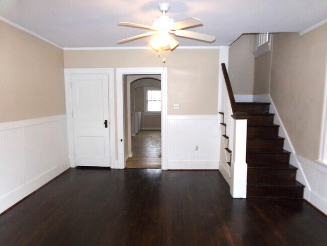 Foto del edificio - 3 Bed 1 Bath Home in Walnut Hills neighbor...