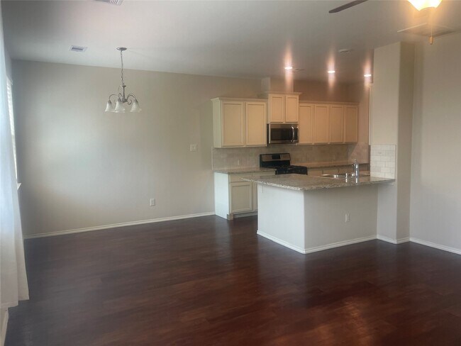 Building Photo - 6422 Stoney Creek Dr