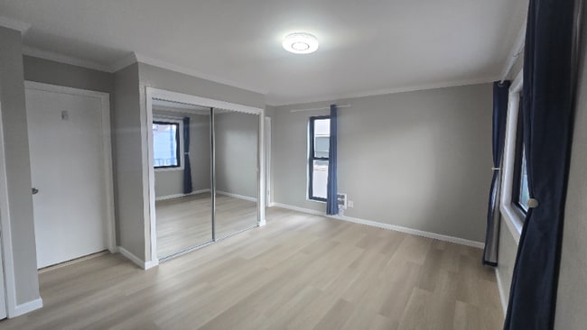 Building Photo - 140 Montecito Ave