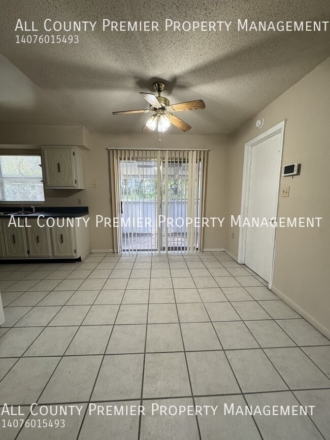 Building Photo - 6400 Swallow Hill Dr