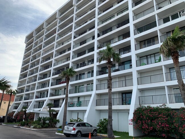 Building Photo - 7310 Seawall Blvd