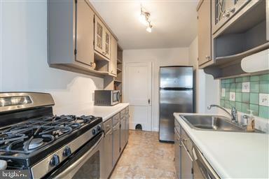 Foto del edificio - 311 Sherbrook Blvd