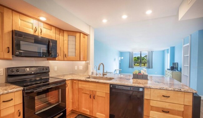 Building Photo - 2620 Cove Cay Dr