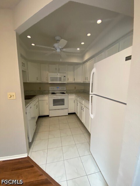 Building Photo - 13301 Broadhurst Loop
