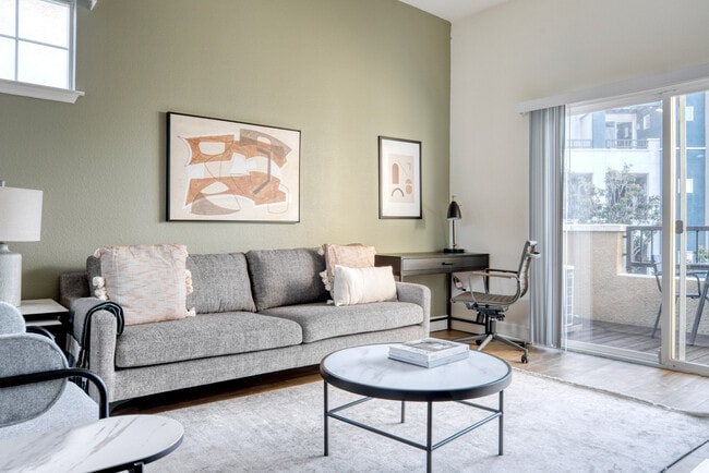 Foto del edificio - 1265 Lakeside Dr