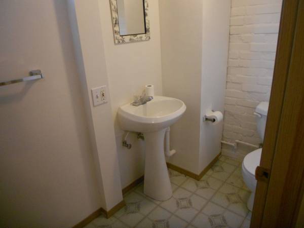 Building Photo - 4834 S Orcas St