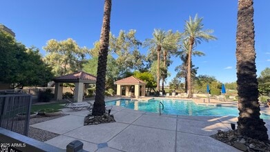 Building Photo - 4925 E Desert Cove Ave