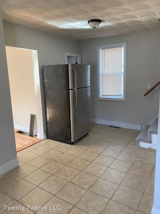 Building Photo - 2 br, 1 bath House - 14 Walnut Street