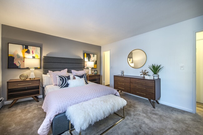 Dormitorio - Fairlawn Estates at the T